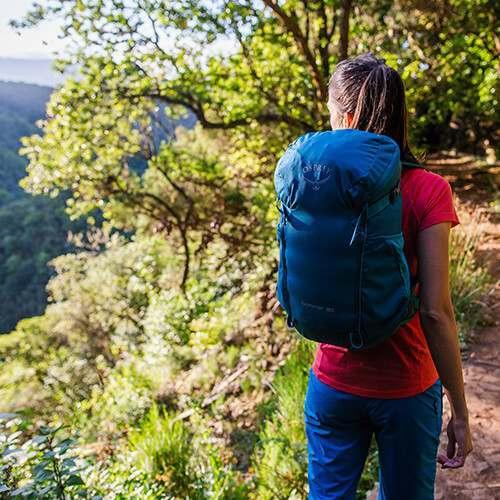 Hiking Essentials Beginners Pack Guide for First Trails